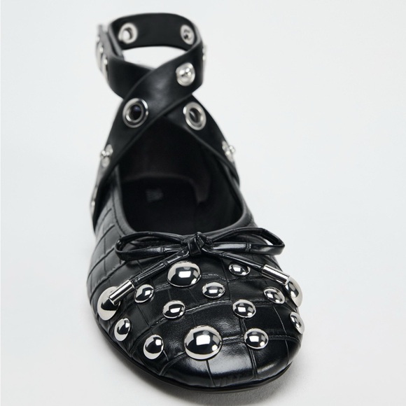 NWT ZARA studded flats US8 - Picture 4 of 5